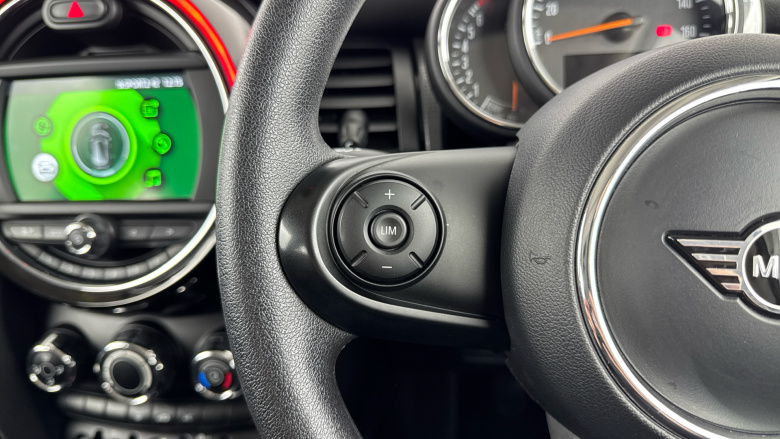 MINI Hatchback 1.5 Cooper Classic II 3dr Petrol Hatchback